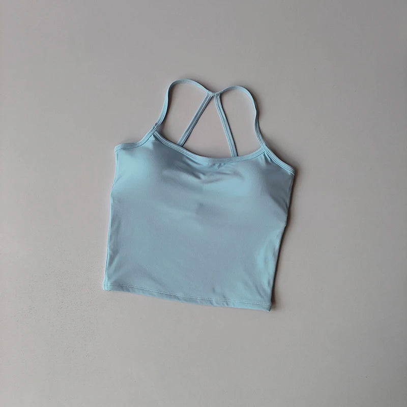 Conjunto Halter Seamless Atravex™ con Shorts Cintura Alta Acanalados – Definición y Soporte en Movimiento