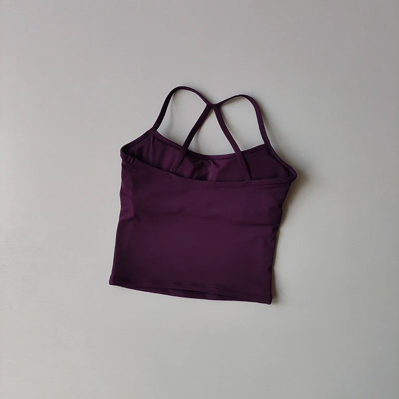 Conjunto Halter Seamless Atravex™ con Shorts Cintura Alta Acanalados – Definición y Soporte en Movimiento